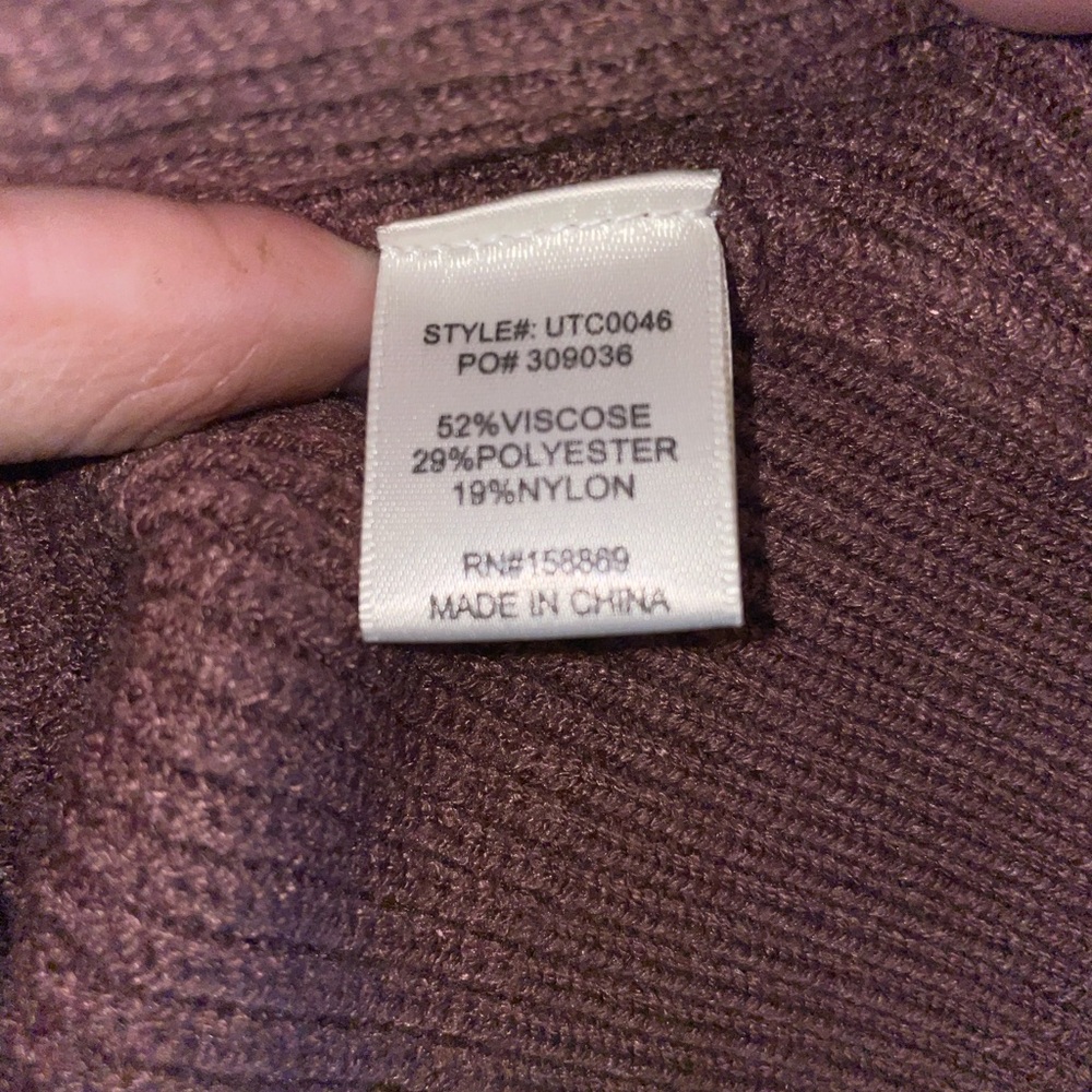 Half button sweater - Picture 3 of 3